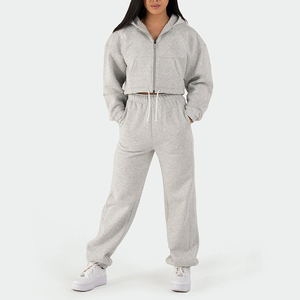 Venta al por mayor de fábrica: Sudaderas con capucha de algodón tipo jersey de manga larga corta con bordado chenille - Product Image 4