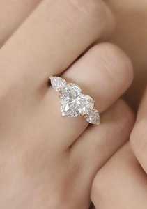 Anillo de Compromiso Romántico con Moissanita de 2.00CT, Corte Corazón y Pera, Plata 925 Original, con Regalo para Fiesta, Estilo Único y Romántico - Product Image 5