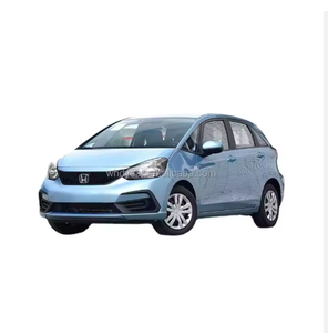Opción Popular 2024, Auto Híbrido Turbo Automático de 4.1-6L, Modelo Trend Beyond HATCHBACK de 5 Puertas y 4 Asientos, Asientos de Cuero, Techo Corredizo - Product Image 1