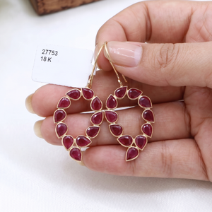 Boucles d'oreilles pendantes en or jaune 18 carats faites à la main, rubis naturel taillé en poire, bijoux de créateur pour femmes, cadeau de fiançailles, mariages, fêtes - Product Image 1