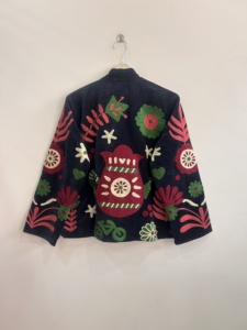 Veste en velours brodée à la main Suzani, manteau pour femme, veste Suzani, cadeau pour elle - Product Image 6