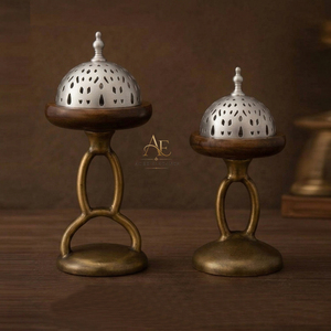Elegante Juego de Quemadores de Incienso de Metal con Intrincadas Cúpulas Plateadas, Acabado en Cobre Antiguo, el Toque Moderno Perfecto para la Decoración del Hogar - Product Image 1