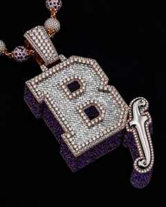 จี้ห้อยคอผู้ชายแบบกำหนดเองตัวอักษร 'I' ชุบโรเดียมเงินแท้ พร้อมเพชรโมอิสซาไนต์เกรดพรีเมียม VVS/D สีขาว ดีไซน์ฮิปฮอป - Product Image 3