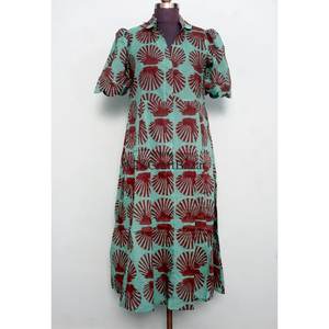 Robe de soirée moderne style décontracté pour mariage, imprimé floral artisanal en coton, coupe kangourou décontractée et élégante pour femme, idéale pour l'été - Product Image 3