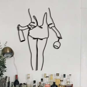 Décoration murale minimaliste en métal, femme tenant une bouteille de vin et un verre, décor abstrait pour salon, salle à manger, cuisine - Product Image 5