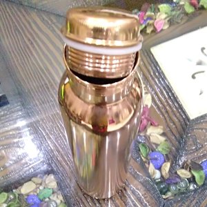 Antique Copper Water Bottle Pure Ayurvedic Copper Vessel Honeycomb Embossed Design Leakproof Eco-Friendly Thermal <b>Drinkware</b> - Product Image 3