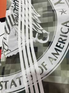 Pantalon de survêtement large en spandex imperméable à rayures latérales pour homme, coupe baggy, en nylon, avec impression sublimée - Product Image 2