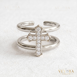 Bague de protection de luxe sophistiquée en argent sterling 925 massif avec croix pavée de moissanite pour femme - Product Image 3