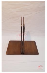 Sujetalibros de Metal con Acabado Antiguo de Latón, Escultura Moderna, Decoración de Mesa, Sujetalibros - Product Image 4