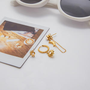 Pendientes de Acero Inoxidable Chapados en Oro de 18K al por Mayor, Diseño de Sol y Luna - Product Image 3