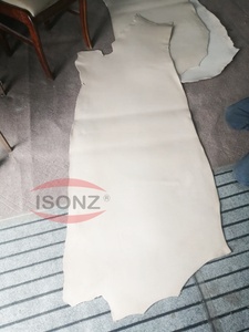 Cuir tanné végétal ISONZ pour peinture et couleurs personnalisées pour ceintures, sangles, chaussures, sacs - Product Image 5