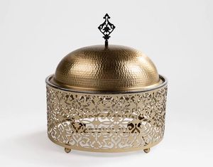 Ensemble de réchauds dorés de style arabe avec support à motif de feuilles – Vaisselle haut de gamme pour buffets du Ramadan, idéal pour restaurants et fournisseurs de services de traiteur - Product Image 5