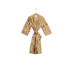 Kimono Kantha cucito a mano in tessuto indiano cucito a mano Kimono Kantha stampato Kimono donna Night Wear Dress Kimono, accappatoio floreale
