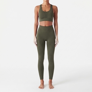 Conjunto de Yoga para Mujer Aura Athletica, 2 Piezas, Leggings de Cintura Media, Top Deportivo con Cuello Redondo, Transpirable, Ecológico - Product Image 3