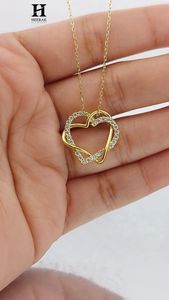 Collier avec pendentif cœur entrelacé en or 18 carats personnalisé – Fabricant de bijoux fins - Product Image 3
