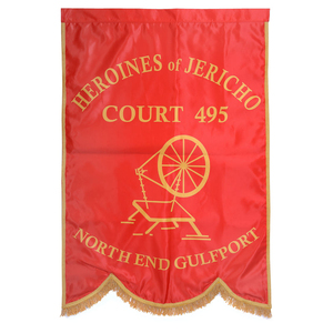Héroïnes de Jericho Court 495, bannière rouge avec tresse dorée et franges - Product Image 5