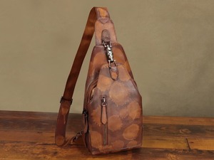 Sac de poitrine en cuir de haute qualité pour le shopping, la marche, le vélo ou un usage décontracté, disponible au prix d'exportation - Product Image 4
