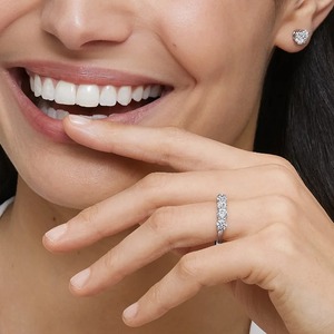 Anillos de Eternidad con Diamantes Cultivados en Laboratorio con Certificación IGI CVD HPHT, Corte Redondo, Oro Blanco de 14k, Anillo de Compromiso Fino Personalizado - Product Image 6