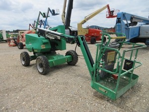 2017 340AJ Articulating Boom Lift Reliable Construction Equipment Ready for Export - Product Image 2