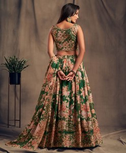 Conjunto de Lehenga Elegante de Organza Bordada con Flores Verdes para Mujer, Blusa sin Mangas y Falda, Vestido Tradicional para Bodas y Festivales - Product Image 3