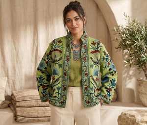 Chaqueta de Mujer Bordada a Mano con Diseño Suzani, Tendencia en Regalos para Ocasiones Festivas, Bordado Floral Tradicional, Algodón TNT - Product Image 1