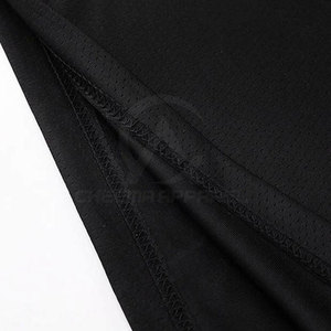 Nouvel ensemble d'uniformes de basketball personnalisés avec logo imprimé, comprenant un maillot et un short, adapté aux jeunes, aux adultes et aux commandes d'équipes - Product Image 5