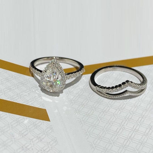 Magnifique ensemble de bagues halo en diamant blanc taille poire en argent sterling, bijoux deux pièces pour demoiselles d'honneur, femmes et occasions spéciales - Product Image 3