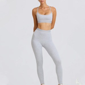 Conjunto de Yoga de 2 Piezas Personalizado para Mujer, Ropa Deportiva, Sujetador Deportivo y Leggings, Ropa de Entrenamiento, Ropa Deportiva Activa, Conjunto de Gimnasio - Product Image 2