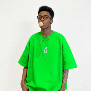 เสื้อยืดทรงเข้ารูปสีดำ ผ้าฝ้ายใยไผ่ สไตล์สตรีทสำหรับผู้ชาย แขนสั้น เป็นมิตรกับสิ่งแวดล้อม คอกลม เสื้อลำลอง - Product Image 2