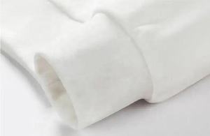 Sweat-shirt à capuche zippé blanc uni personnalisé OEM pour homme, en molleton de coton respirant et écologique à manches longues - Product Image 4