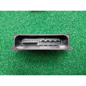 ECU และโมดูลคอมพิวเตอร์มือสองสำหรับรถยนต์ซีรีส์ 5 รุ่น EB686327704 - Product Image 3