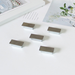 มือจับตู้ทรงสี่เหลี่ยมทันสมัย ทำจากโลหะผสมสังกะสี ดีไซน์มินิมอล สำหรับเฟอร์นิเจอร์ห้องครัว ห้องน้ำ ห้องนอน ตู้เสื้อผ้า และลิ้นชัก - Product Image 1