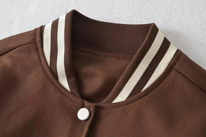 Vestes universitaires pour femmes de qualité supérieure, sur mesure, pour le streetwear, vente en gros, nouvelle tendance, logo personnalisé, nouvelles vestes universitaires à la mode - Product Image 4
