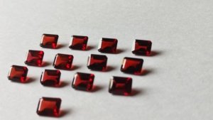 Granate Natural de Mozambique 7x9mm Grado AAA Sin Calentar Corte Octogonal Escalonado Facetado Rojo Corte Esmeralda Gema Suelta para Joyería - Product Image 5