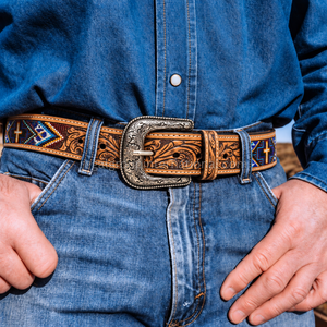 Cinturón de Cuero Estilo Western al por Mayor para Hombre y Mujer, Cinturón Vaquero con Diseño Floral Grabado a Mano, Cuentas Multicolores y Hebilla Plateada - Product Image 4