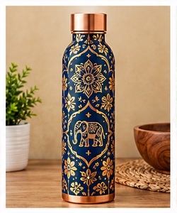 Bouteille d'eau en cuivre noir faite à la main avec un design en bambou doré, nouveau style chinois, vaisselle écologique - Product Image 4