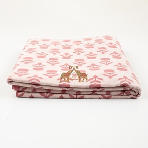 Tissu imprimé à la main en coton biologique 100% Bagru Indian pour vêtements bohèmes en provenance d'Inde - Product Image 4