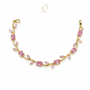 Bracelet jonc unisexe tendance en or 18 carats plaqué zircon, motif tulipe, pierre rose, collection 2026, idéal pour anniversaire - Product Image 1