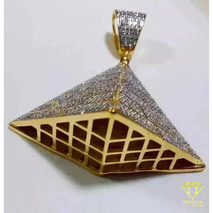 Pendentif pyramide haut de gamme en moissanite diamant entièrement serti en argent sterling 925 - Product Image 4