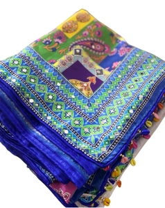 Sari de Crepé Bollywood Reversible Estampado de Rayón para Mujer KV (Azul) de Secado Rápido y Sin Arrugas para Bodas - Product Image 4