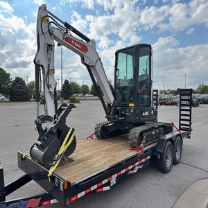 Miniexcavadora Bobcat E35 de uso pesado, excavadora compacta confiable para demolición, paisajismo y excavación. - Product Image 6