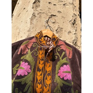 Veste en velours marron, veste ouzbèque Suzani, veste à broderies florales, manteau court fait main pour femme, manteau d'hiver - Product Image 5