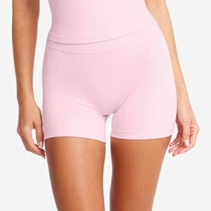 เสื้อกล้ามออกกำลังกายแบบใหม่ ทรงวี ผ้าไนลอนผสมสแปนเด็กซ์ เสริมฟองน้ำ ระบายอากาศได้ดี แบบผูกคอ สำหรับเล่นกีฬา โยคะ และฟิตเนส - Product Image 6