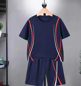 Ensembles de vêtements unisexes pour enfants d'automne, coupe-vent, sportifs, avec t-shirt à col montant à manches courtes et short imprimé pour tenues de sport - Product Image 4