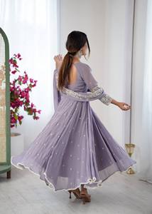 ชุดกาวน์สำเร็จรูปพรีเมี่ยมชุดผ้าซาตินสองชั้นประดับเลื่อมและงานปัก zari - Product Image 4