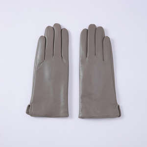 Nouveaux gants d'hiver en cuir de style pakistanais, design personnalisé, en peau de mouton, décontractés, pour hommes et femmes, de haute qualité. - Product Image 1