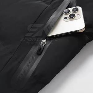 Abrigo largo acolchado cómodo con un look moderno y tela cálida para uso diario. - Product Image 5