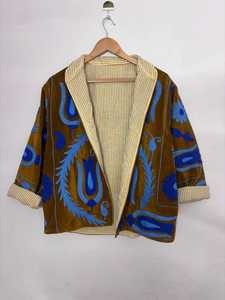 Chaqueta de Terciopelo Suzani Bordada con Diseño Explosivo y Comodidad Superior, Ropa de Mujer, Abrigo Hecho a Mano Estilo Indio, Ropa Boho - Product Image 2