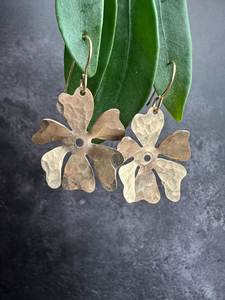 Pendientes de latón con acabado dorado, aros clásicos de moda para bodas, fiestas, hechos a mano, joyería étnica personalizada, accesorio de moda. - Product Image 4