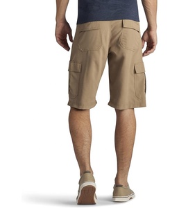 Shorts de sport pour hommes à taille mi-haute élastiquée avec fermeture éclair, logo personnalisé, 100 % laine respirante, design cargo uni, poches latérales - Product Image 5